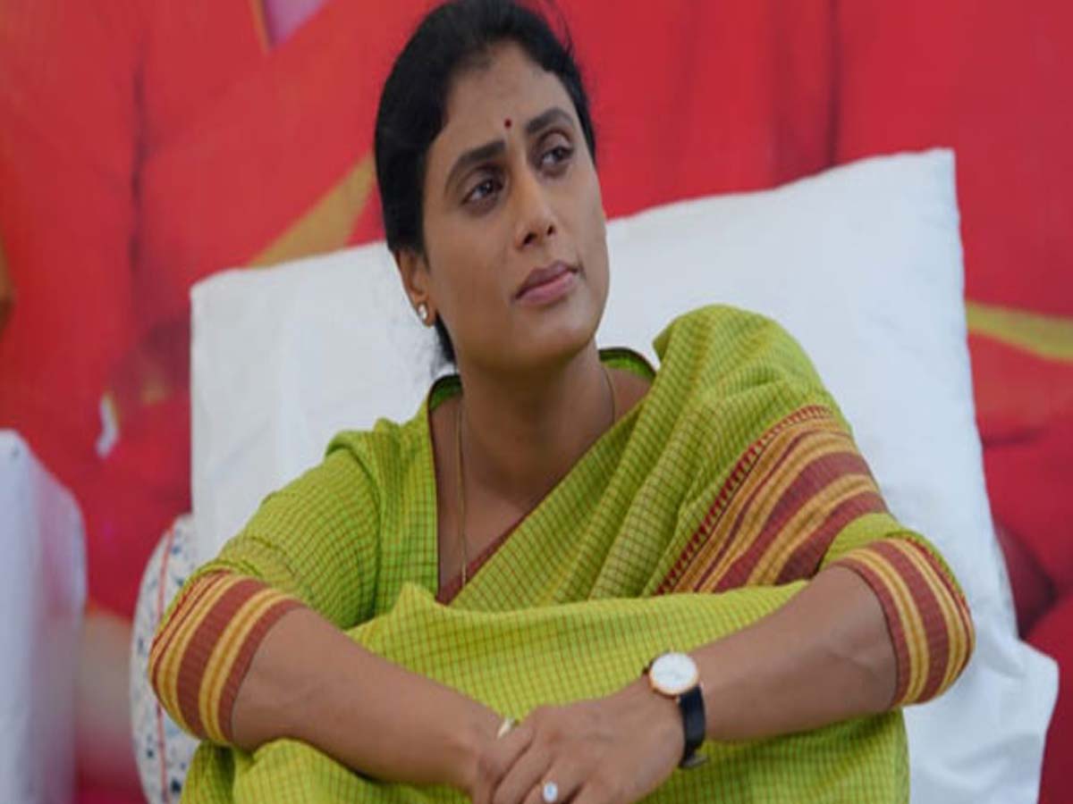 సాయం దొర మాటలకే పరిమితం..కేసీఆర్‌పై షర్మిల ఫైర్‌