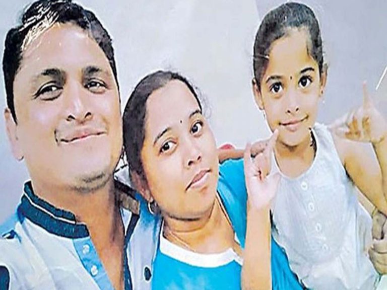 సంగారెడ్డిలో దారుణం.. కుటుంబంతో సహా సాఫ్ట్‌ వేర్‌ ఉద్యోగి ఆత్మహత్య