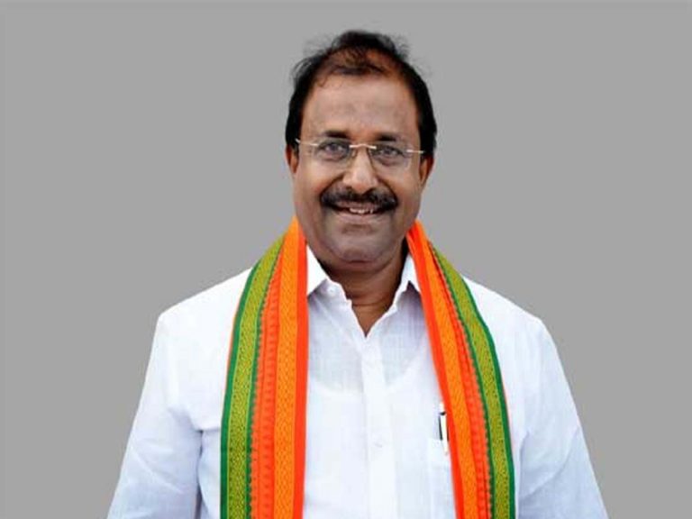 బండి సంజయ్‌ భయపడే వ్యక్తి కాదు: సోము వీర్రాజు