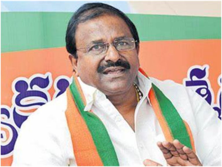 ఆలయాలు ఆక్రమించి మసీదులు కడతారా?