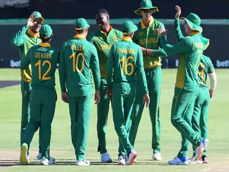 తొలి వన్డేలో ఓటమి పాలైన భారత్‌