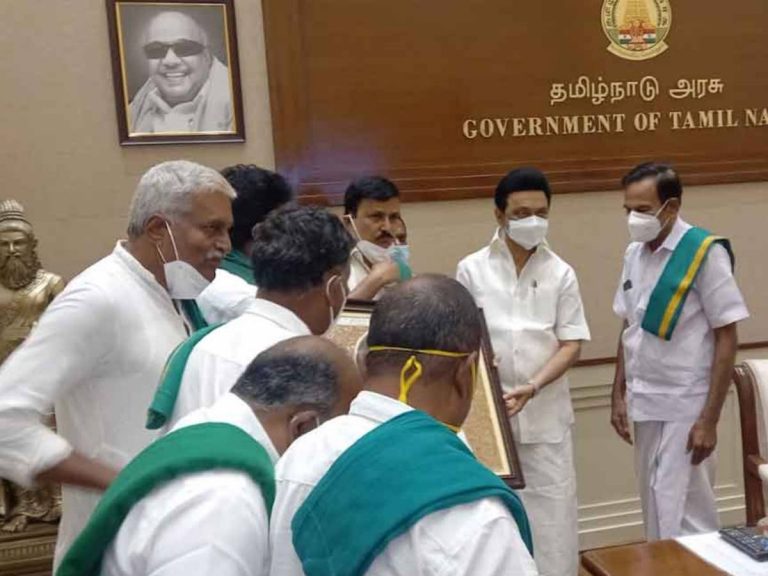 తెలంగాలోని పథకాలు మాకు కావాలి.. సీఎం స్టాలిన్ ను కోరిన రైతు సంఘాలు