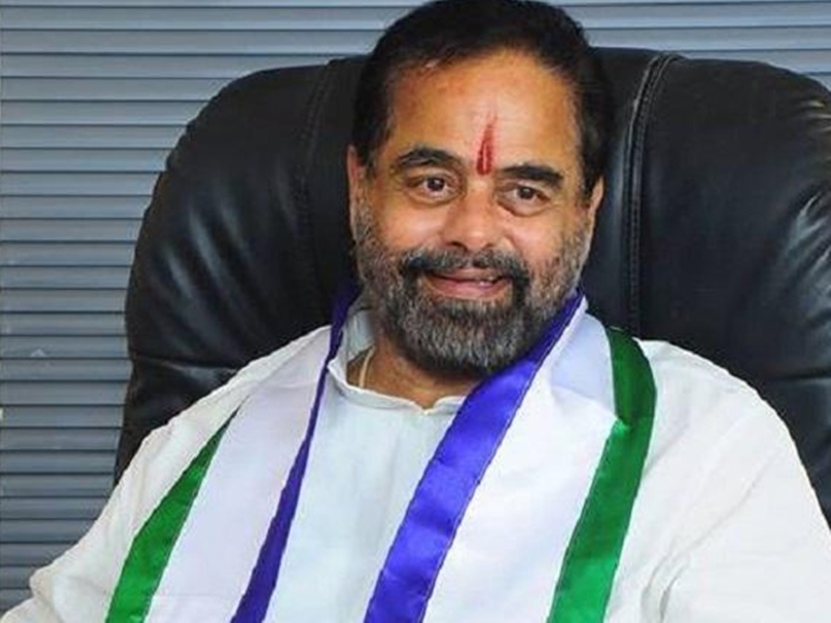 టంగ్ స్లిప్ అయిన స్పీకర్ తమ్మినేని.. చంద్రబాబు డైనమిక్ లీడర్ అంటూ ప్రశంసలు.. అంతలోనే..!!