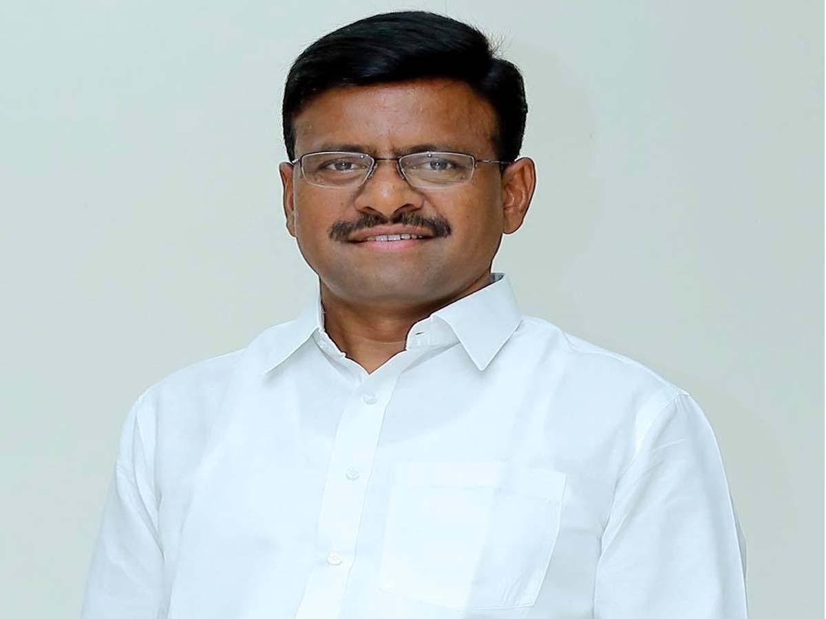 టీఆర్‌ఎస్‌ పార్టీ పురోభివృద్ధికి కృషి చేస్తా: తాత మధు