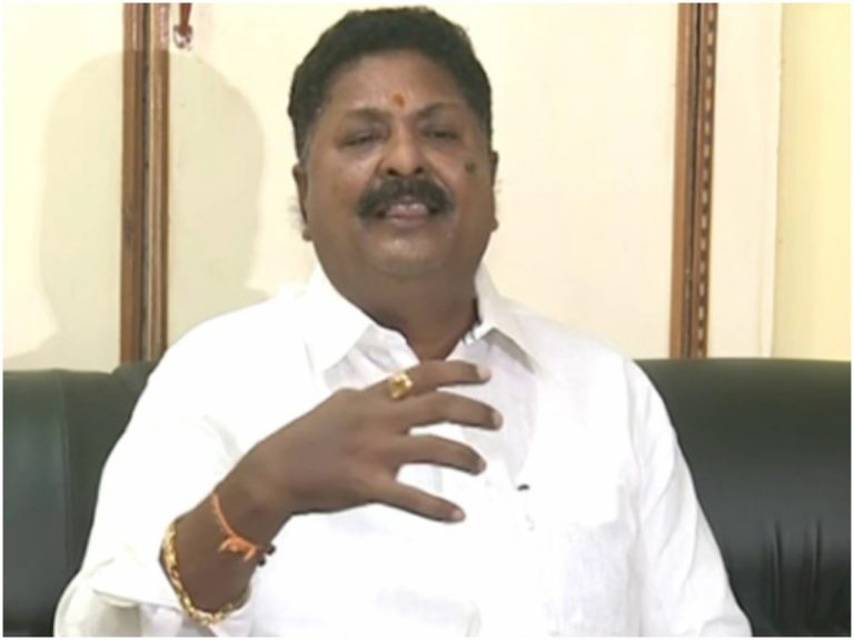 నా వెనుక కుట్రలు పన్నుతున్నారు…తణుకు ఎమ్మెల్యే కారుమూరి