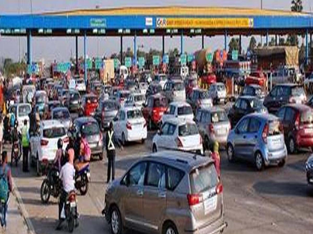 Toll Plaza Rules Change: హైవేపై ప్రయాణీకులకు శుభవార్త! నేటి నుంచి టోల్ ట్యాక్స్ నిబంధనలలో భారీ మార్పు!