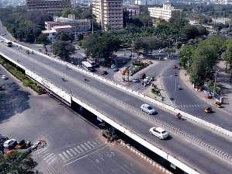 సంక్రాంతి ఎఫెక్ట్‌ : బోసిపోయిన భాగ్యనగరం..