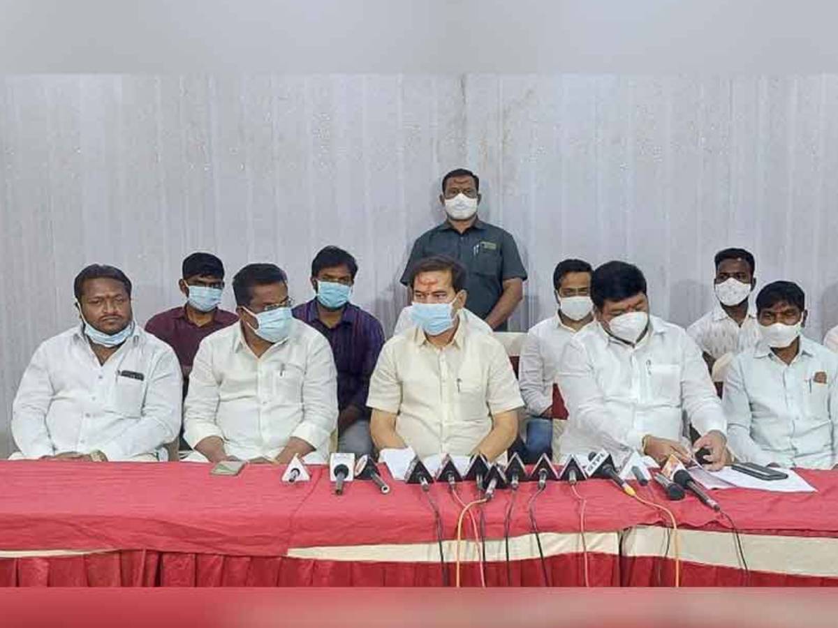 కోచ్ ఫ్యాక్టరీ కోసం ఉద్యమాన్ని మరింత ఉధృతం చేస్తాం: టీఆర్‌ఎస్ ఎమ్మెల్యేలు