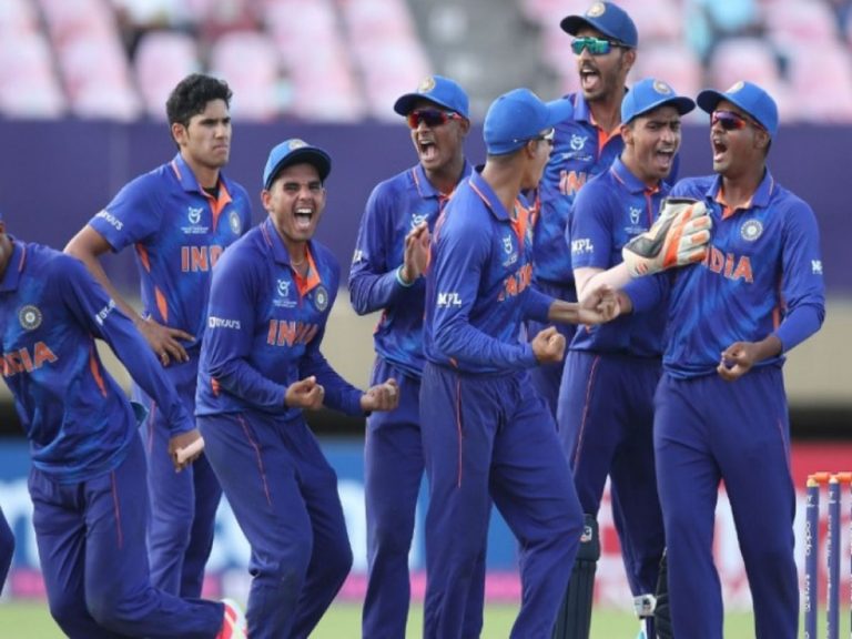 అండర్-19 ప్రపంచకప్‌లో దుమ్మురేపిన యువ భారత్