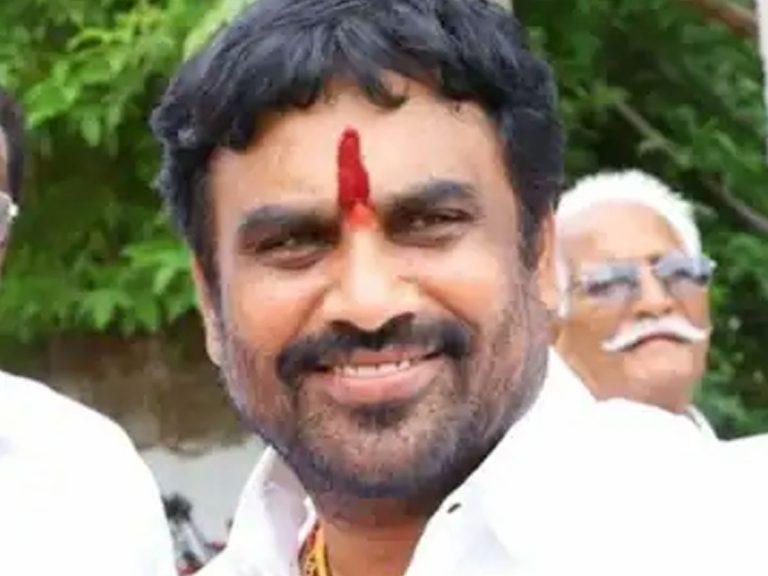 ఏపీ వైపు పారిపోతుండగా… వనమా రాఘవ అరెస్ట్