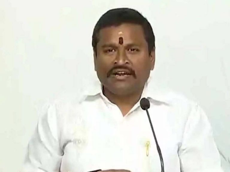 రాష్ట్రంలో శవ రాజకీయాలు చేసేది చంద్రబాబు: మంత్రి వెల్లంపల్లి శ్రీనివాస్‌