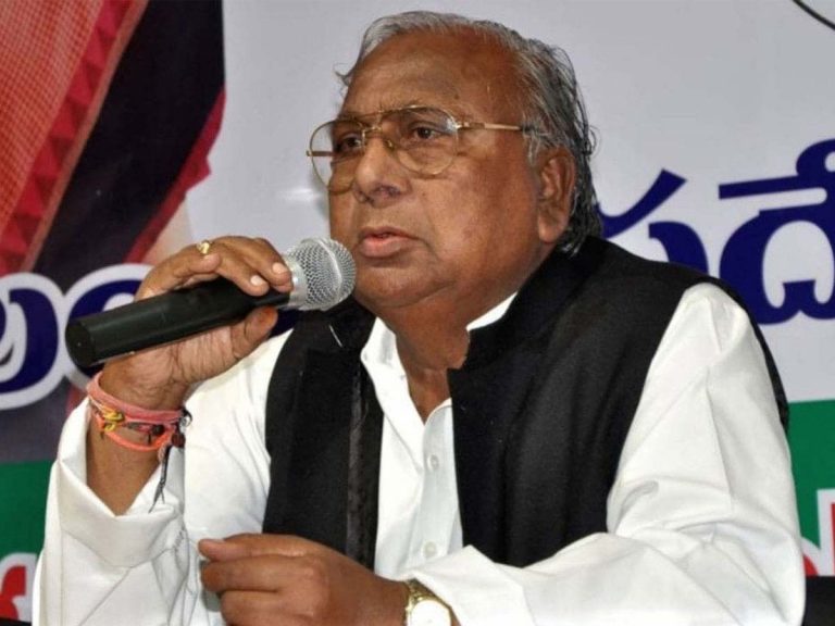 తెలంగాణ వచ్చినా.. నిరుద్యోగులు, రైతుల ఆత్మహత్యలు ఆగలేదు: వీహెచ్‌