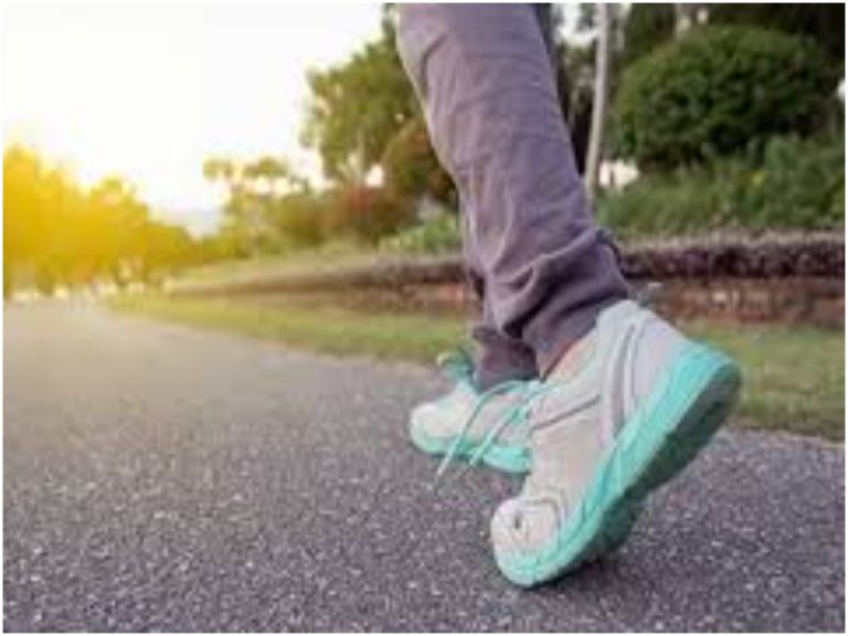 రివర్స్ పీఆర్సీ… ఉద్యోగుల రివర్స్ నడక