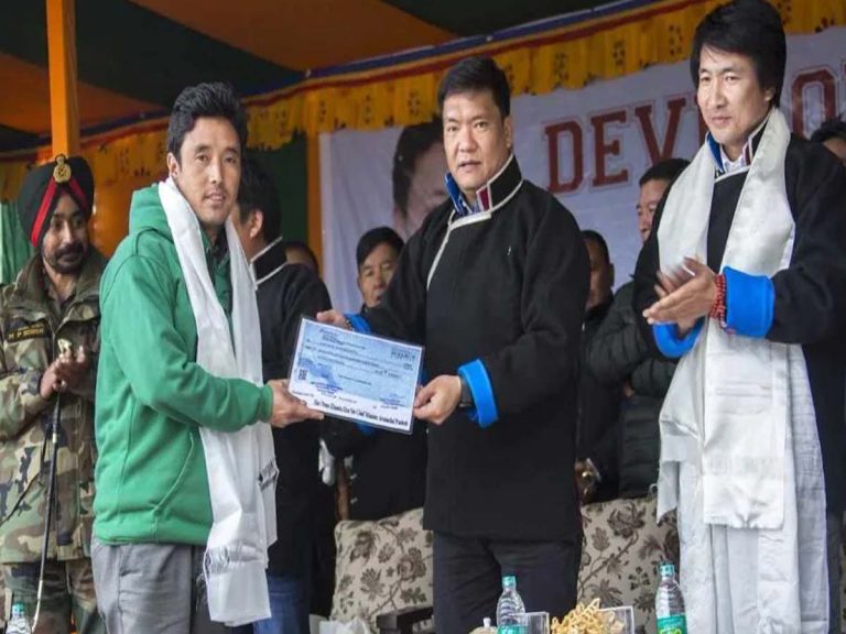 అదృష్టం:  ఒక్క‌రాత్రిలోనే ఆ 31 కుటుంబాలు కోట్లకు అధిప‌తుల‌య్యాయి…