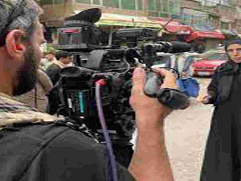 ఆఫ్ఘ‌న్‌లో తాలిబ‌న్‌ల అరాచ‌కం…మూత‌ప‌డుతున్న మీడియా సంస్థ‌లు…