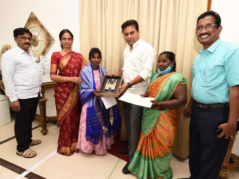 Nalgonda Auto Girl : సబితకి మంత్రి కేటీఆర్ అండ