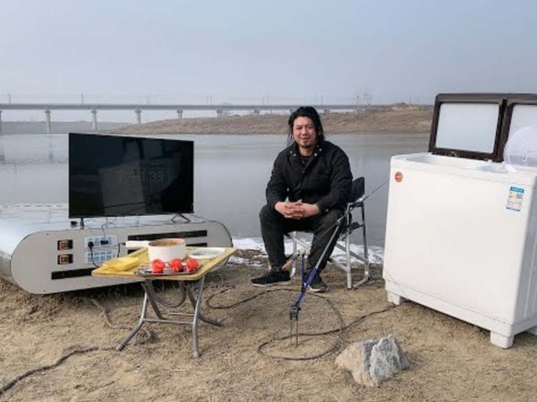 అతిపెద్ద ప‌వ‌ర్ బ్యాంక్‌…ఒకేసారి…