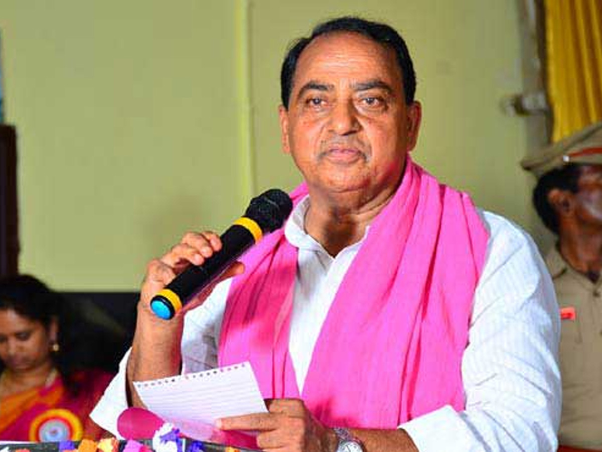 Indra Karan Reddy : తనను టీఆర్‌ఎస్‌ నుంచి సస్పెండ్‌ చేస్తున్నాం