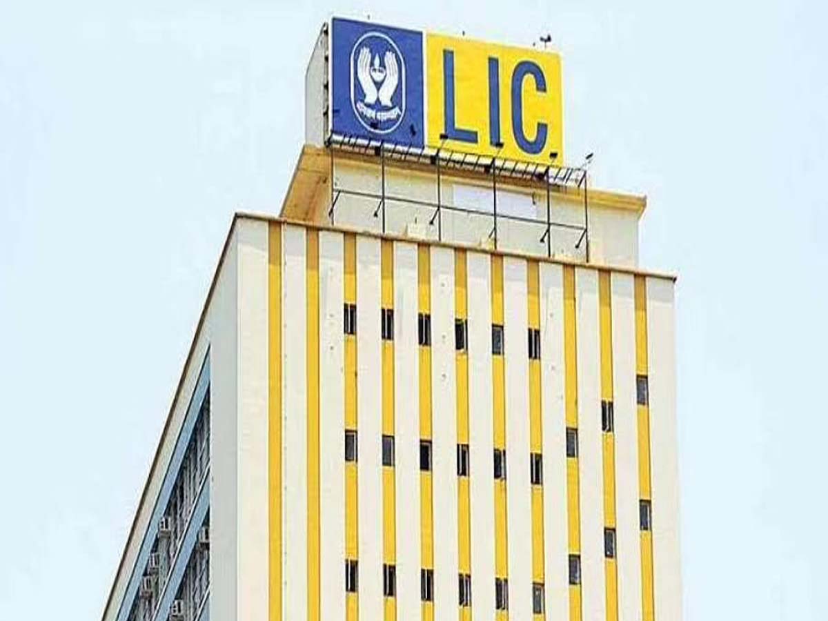 LIC: ఎల్ఐసీ వ‌ద్ద భారీగా నిధులు…