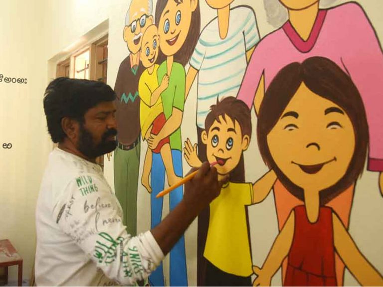 Learning Aid : పెయిటింగ్స్‌తో నిండిపోనున్న పాఠశాలలు..