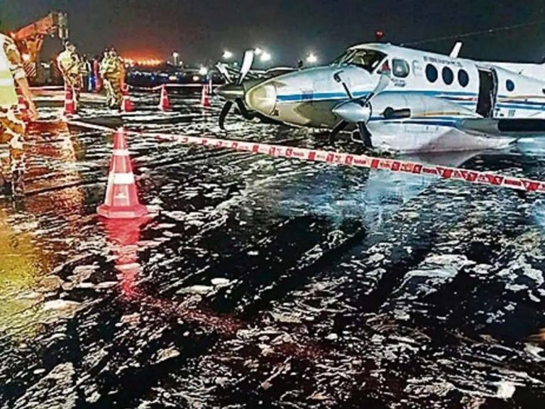 పైల‌ట్‌కు ఆ ప్ర‌భుత్వం నోటీసులు… రూ. 85 కోట్లు చెల్లించాల‌ని డిమాండ్‌…