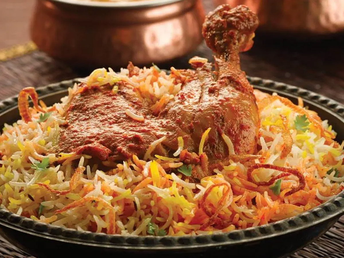 East Godavari : ప్యారడేజ్ హోటల్ పై అధికారులు ఆకస్మిక దాడులు