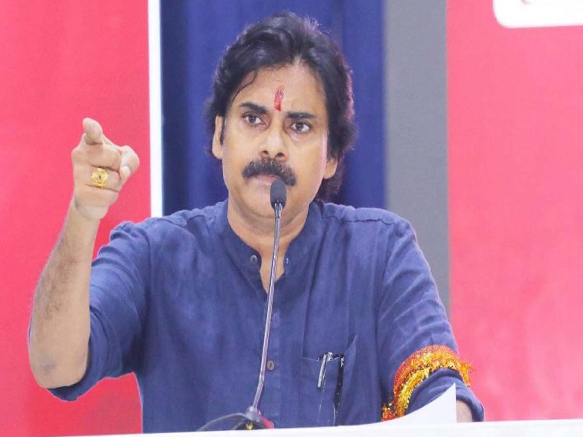 Pawan Kalyan : ఏ సమయంలో ఎంతివ్వాలో అంతిచ్చేస్తా..