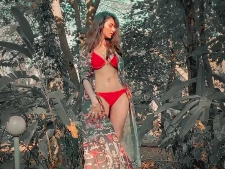 Rakul Pic : రెడ్ బికినీలో రచ్చ… సెగలు రేపుతున్న బ్యూటీ