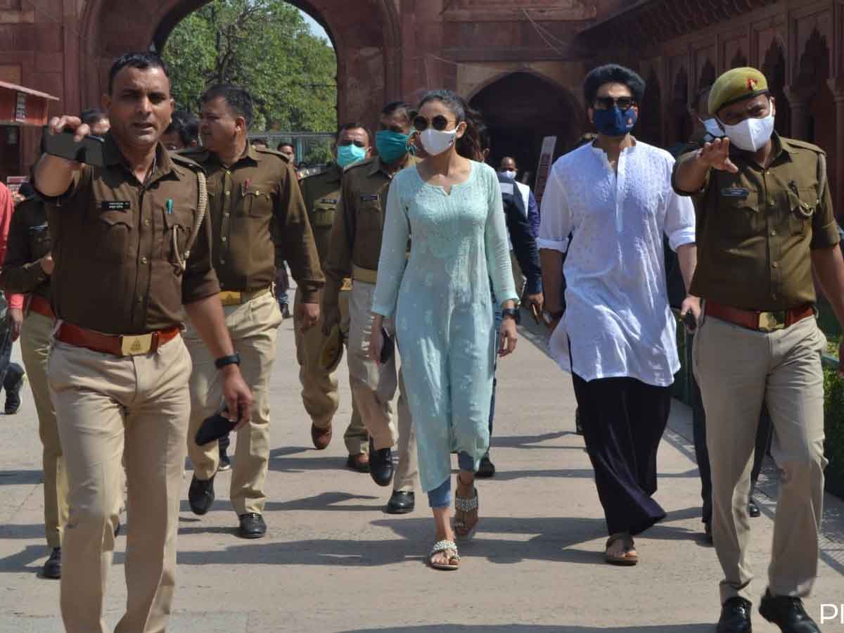 Rakul and Jackky Bhagnani : తాజ్ మహల్ సందర్శనలో లవ్ బర్డ్స్