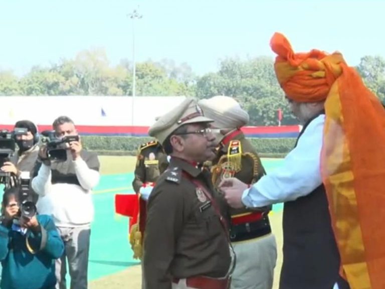 Ramgopal Naik : తెలుగు పోలీసు ఉన్నతాధికారికి ‘శౌర్య’ పతకం