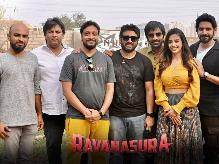 Ravanasura : పిక్ తో అప్డేట్ ఇచ్చిన టీమ్