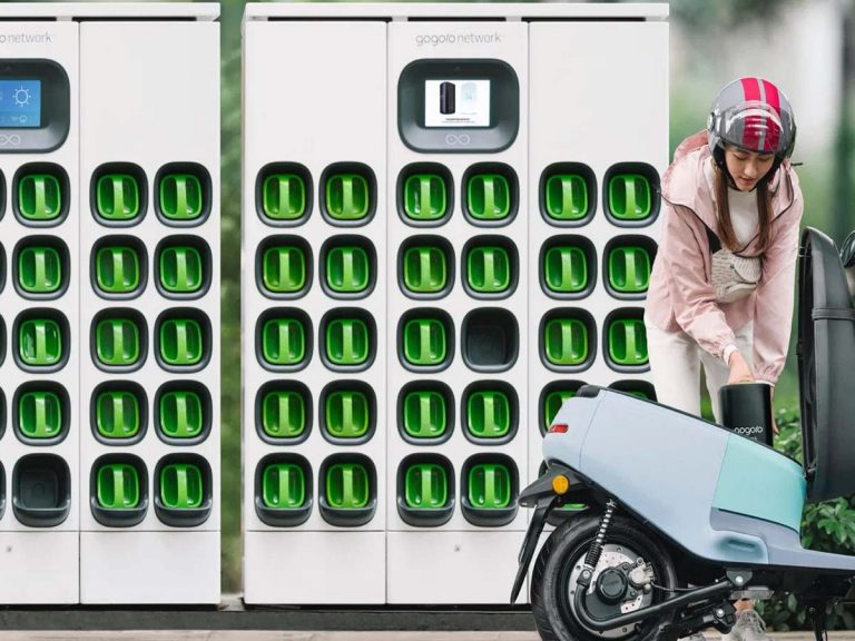 Electric Vehicles:  న‌గ‌రంలో బ్యాట‌రీ స్వాపింగ్ స్టేషన్లు…