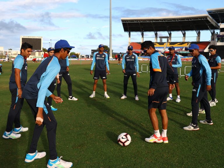 U-19 ప్రపంచకప్ ఫైనల్: టాస్ గెలిచి బ్యాటింగ్ ఎంచుకున్న ఇంగ్లండ్