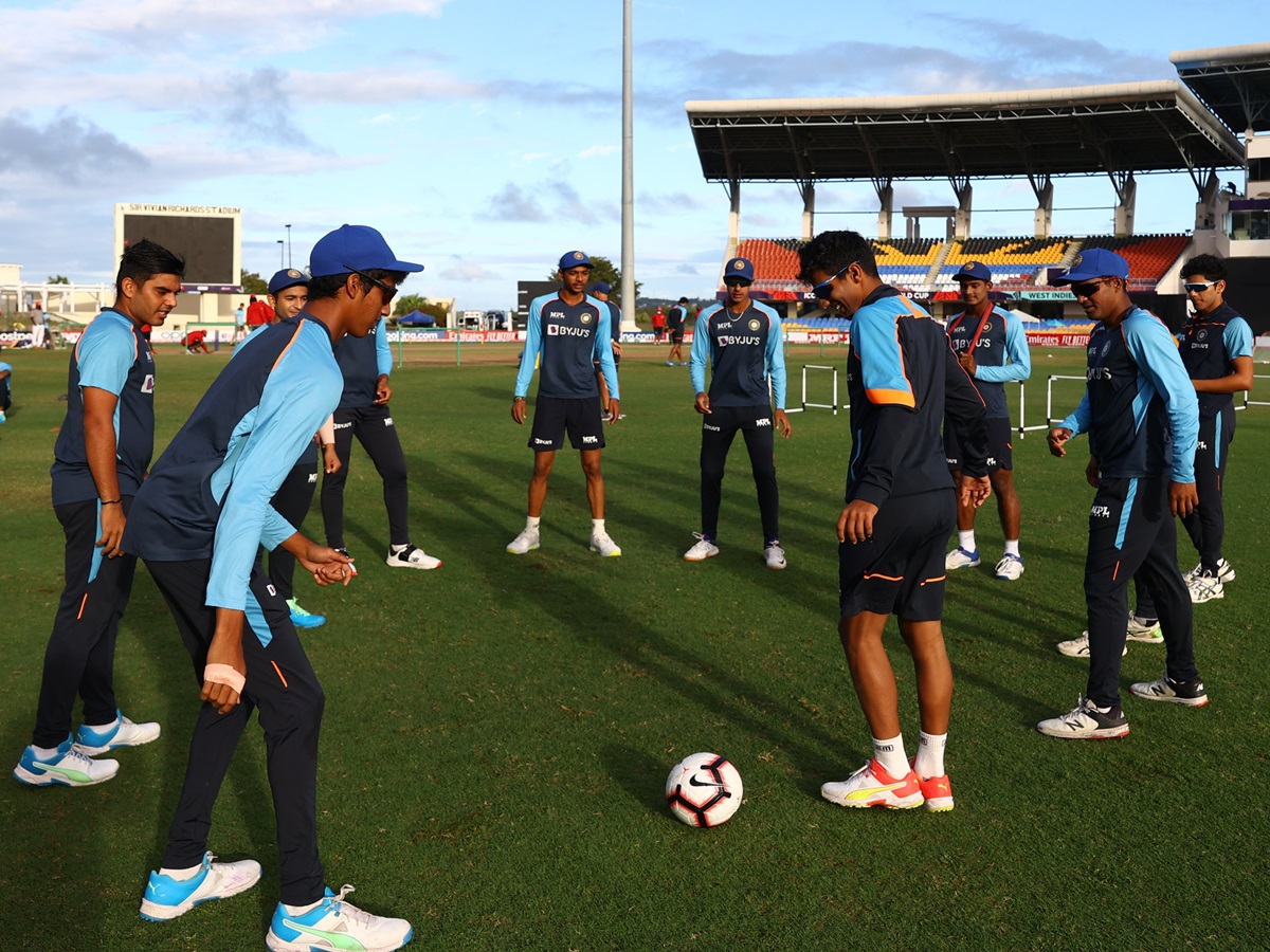 U-19 ప్రపంచకప్ ఫైనల్: టాస్ గెలిచి బ్యాటింగ్ ఎంచుకున్న ఇంగ్లండ్