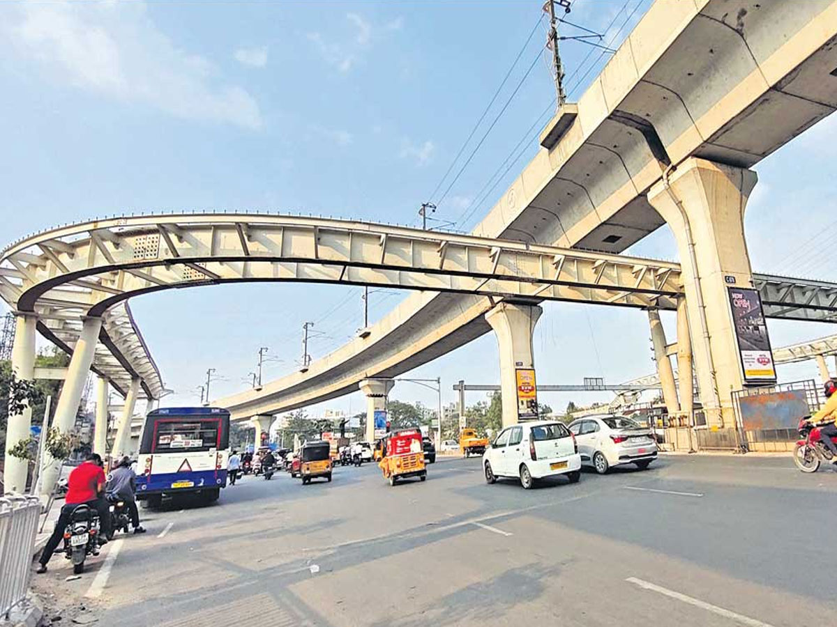 Uppal Skywalk : మరో 3 నెలల్లో అందుబాటులోకి..