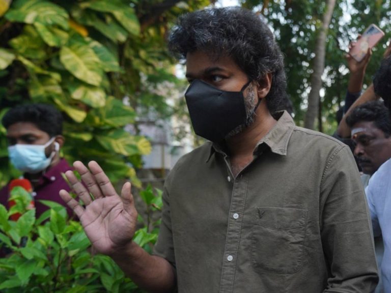 Vijay : చెన్నై ఎలక్షన్స్ లో హీరో వల్ల అసౌకర్యం… సారీ చెప్పిన స్టార్