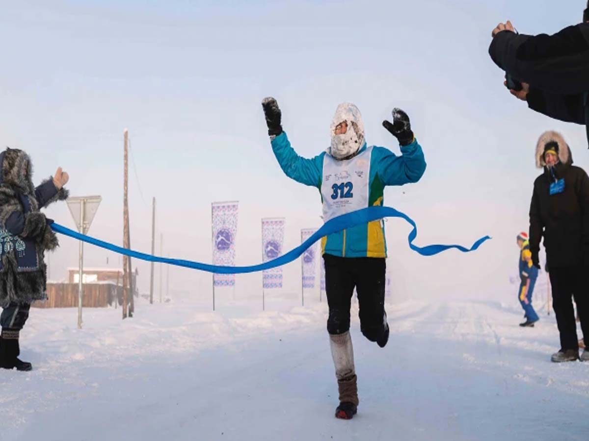 Snow Marathon:  మైస‌న్ 53 డిగ్రీల చ‌లిలో ప‌రుగులు…