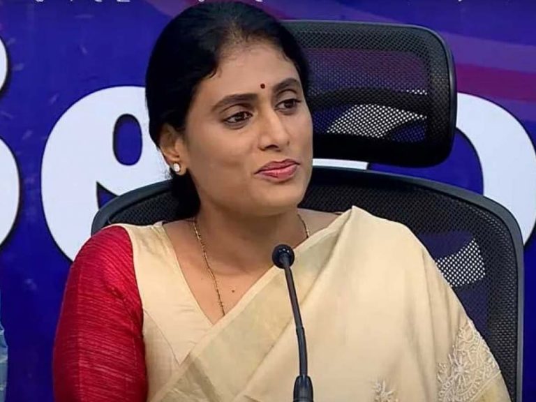 YS Sharmila  : కేసీఆర్ జిల్లాలోనే ఇలా ఉంటే.. మిగతా జిల్లాల పరిస్థితి ఏంటి ?