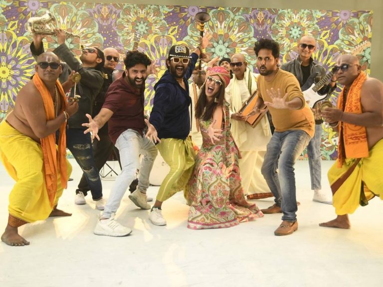 Nani: నెట్టింట వైరల్ అవుతున్న’అంటే సుందరానికి’ సాంగ్ స్టిల్స్..