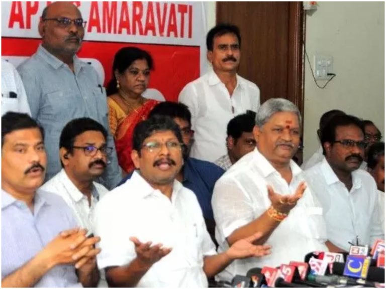 ప్రభుత్వంతో చర్చలు సఫలం… కాసేపట్లో సమ్మె విరమణ  ప్రకటన