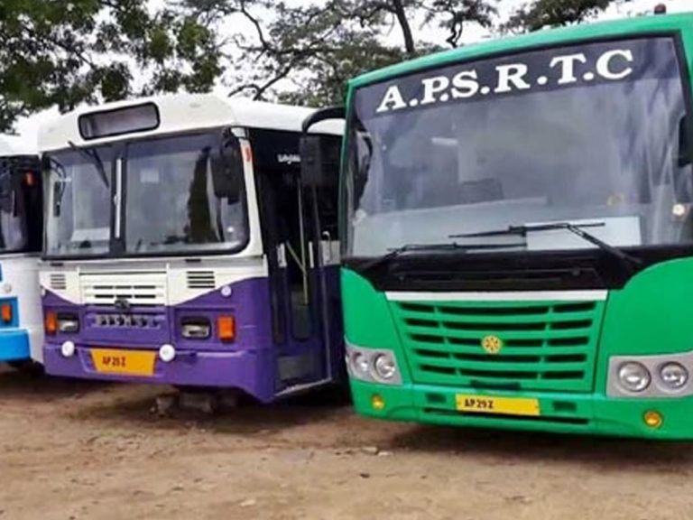 జగన్ మాకు మంచే చేశారు.. ఉద్యమంలో పాల్గొనేది లేదంటున్న ఉద్యోగులు