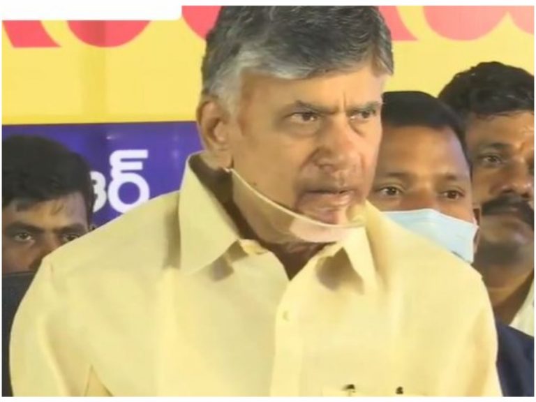 Chandrababu Angry:మేం సమస్యల్ని ప్రస్తావిస్తే.. మీరు బూతులు తిడతారా?