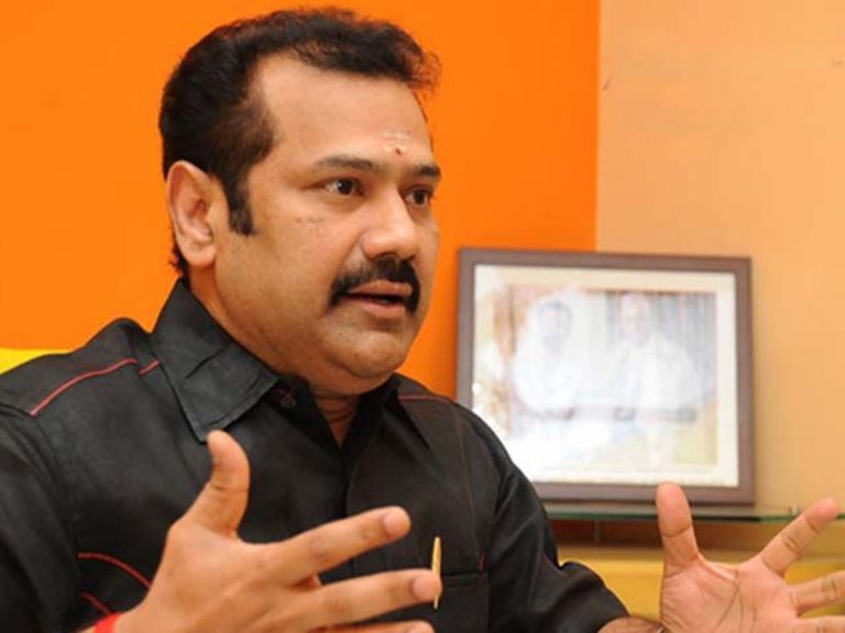 Telangana: పోలీసులను ఆశ్రయించిన ప్రముఖ సినీ రచయిత చిన్ని కృష్ణ