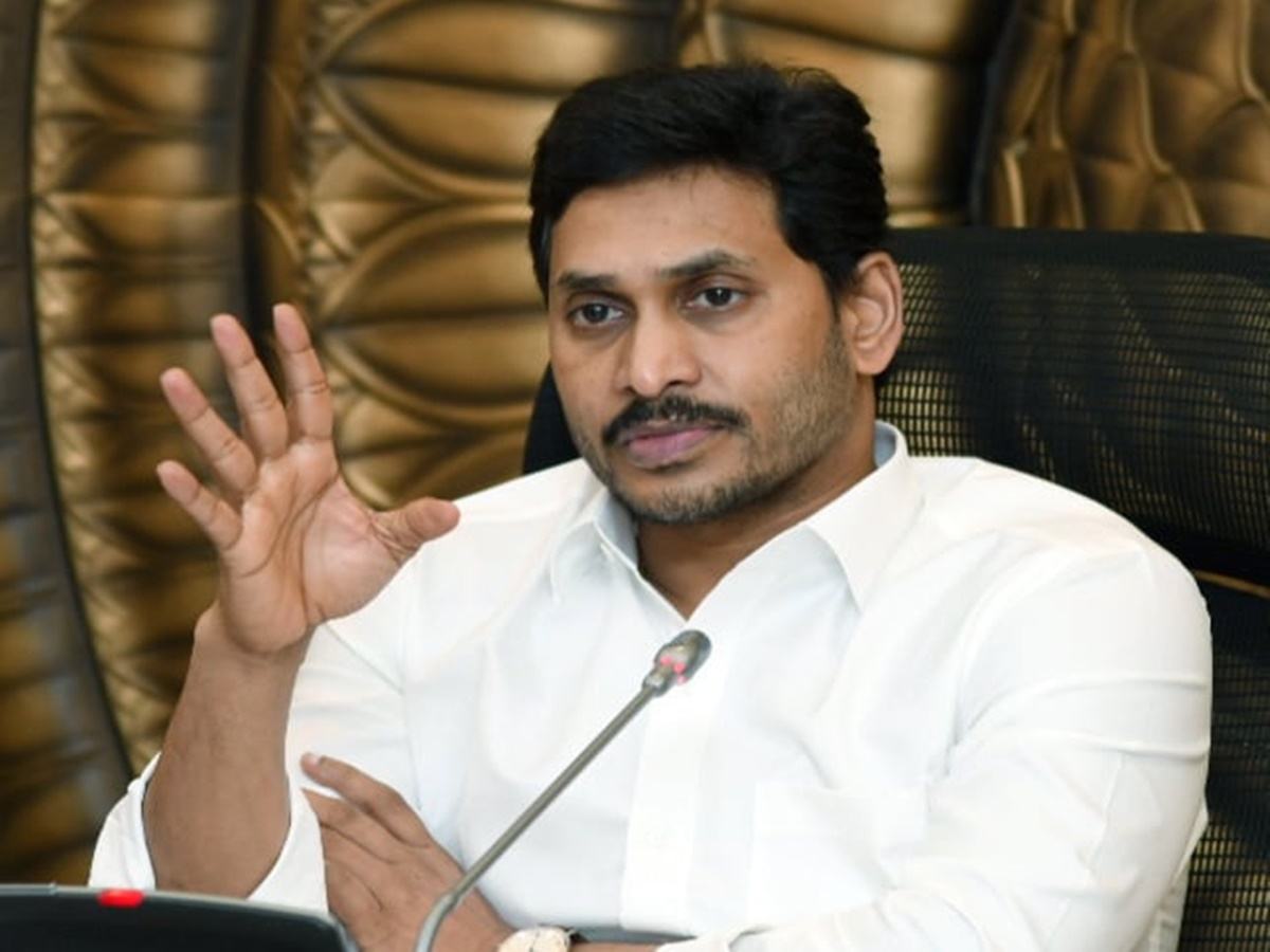 CM Jagan: పోలీసులపై సీఎం జగన్ ఆగ్రహం.. విచారణకు ఆదేశం
