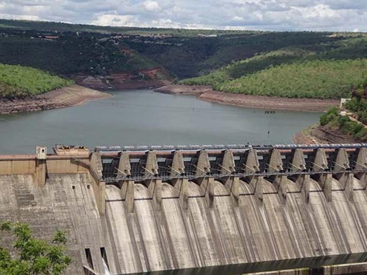 Srisailam: డెడ్‌ స్టోరేజీకి చేరువలో శ్రీశైలం జలాశయం నీటిమట్టం