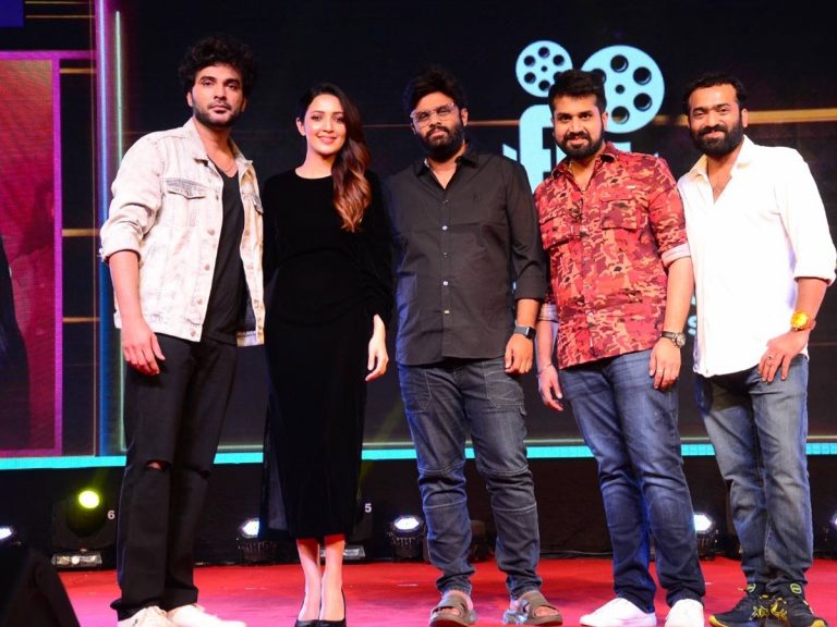 Dj Tillu: విశాఖలో ఘనంగా ‘డీజే టిల్లు’ బ్లాక్ బస్టర్ సెలబ్రేషన్స్..