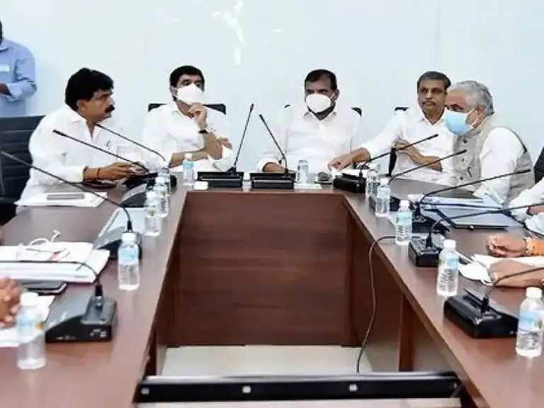 ఫిట్‌మెంట్‌పై కీలక ప్రకటన చేసిన మంత్రుల కమిటీ