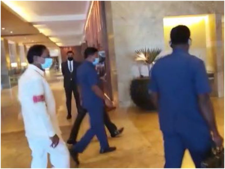 Cm Kcr Mumbai Tour: కేసీఆర్‌కు ముంబైలో ఘన స్వాగతం