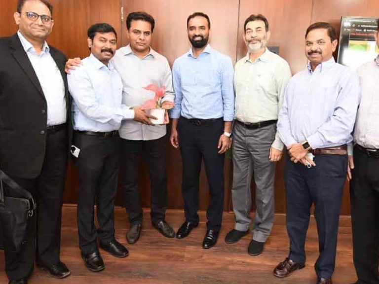 ఎక్లాట్ హెల్త్ సొల్యూషన్స్‌ లో మరో 1,400 మందికి ఉద్యోగాలు