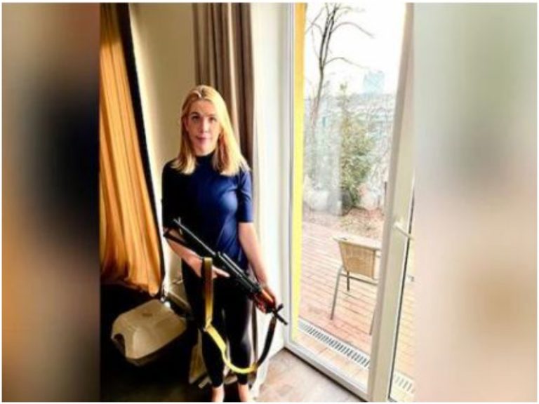 Ukraine Mp Kirarudik: ఆయుధం చేతబట్టి యుద్ధరంగానికి మహిళా ఎంపీ